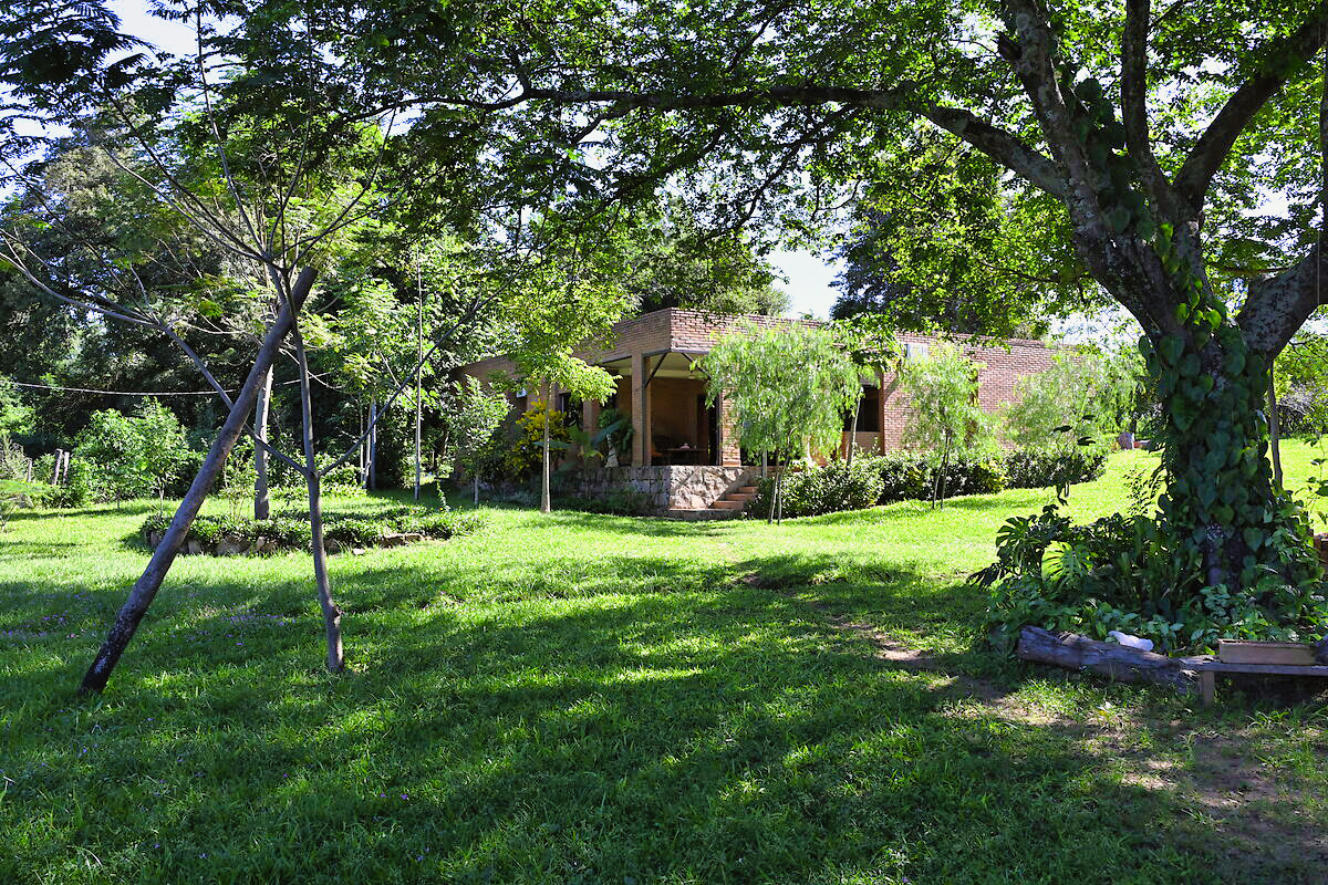 Häuser in Atyra Paraguay – Heppner Lotes