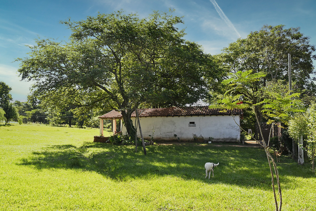 Häuser in Atyra Paraguay – Heppner Lotes