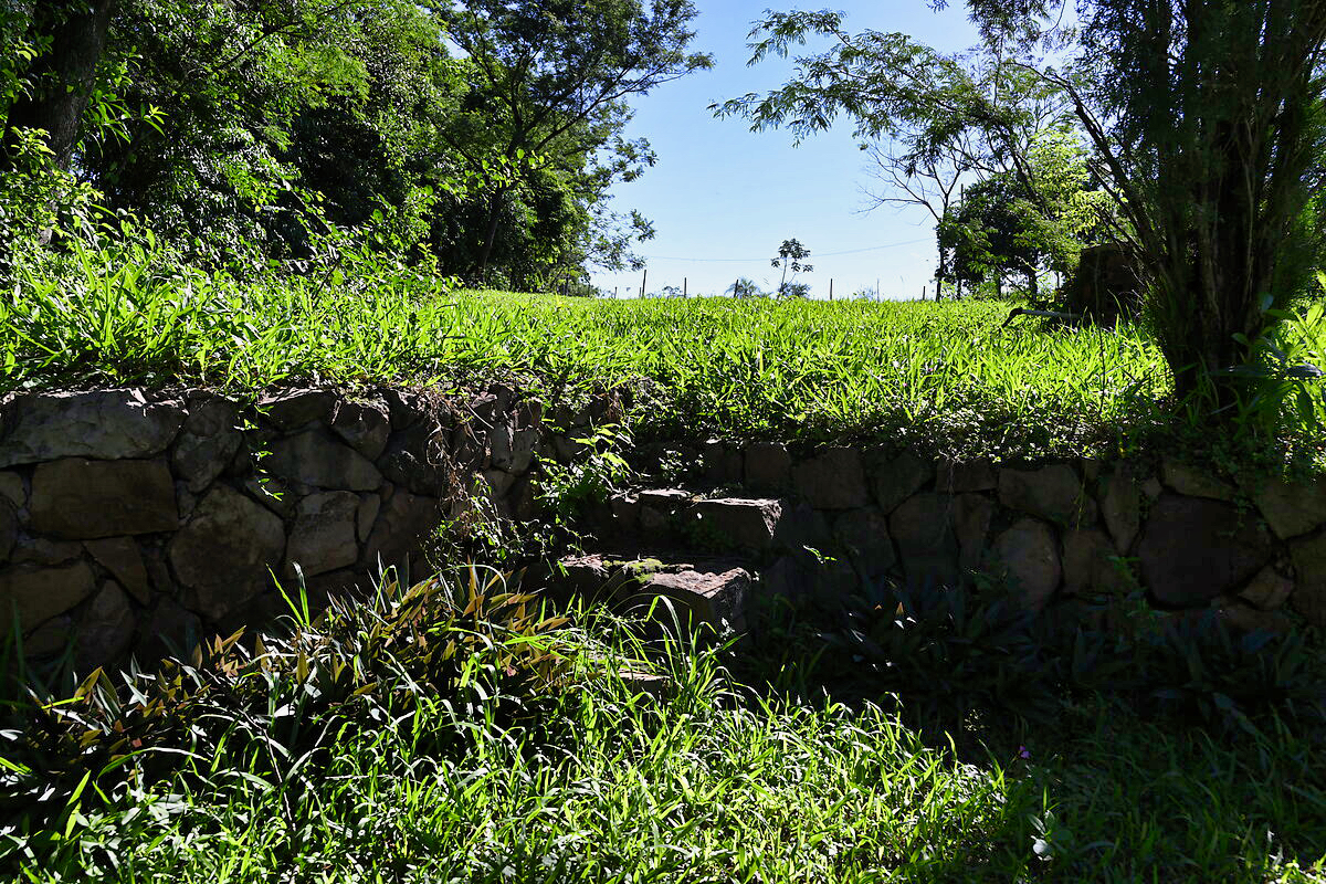 Häuser in Atyra Paraguay – Heppner Lotes
